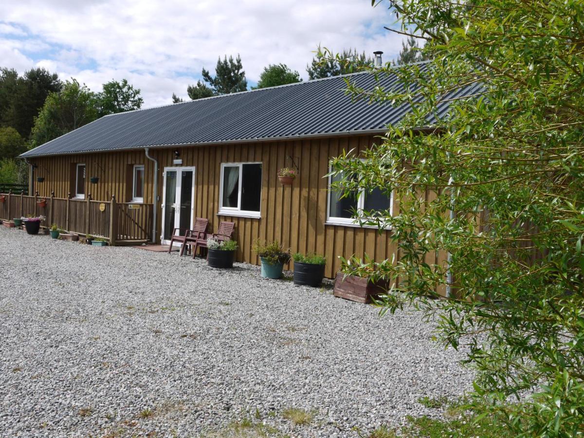 Roe Deer Cottage Beauly Exterior photo